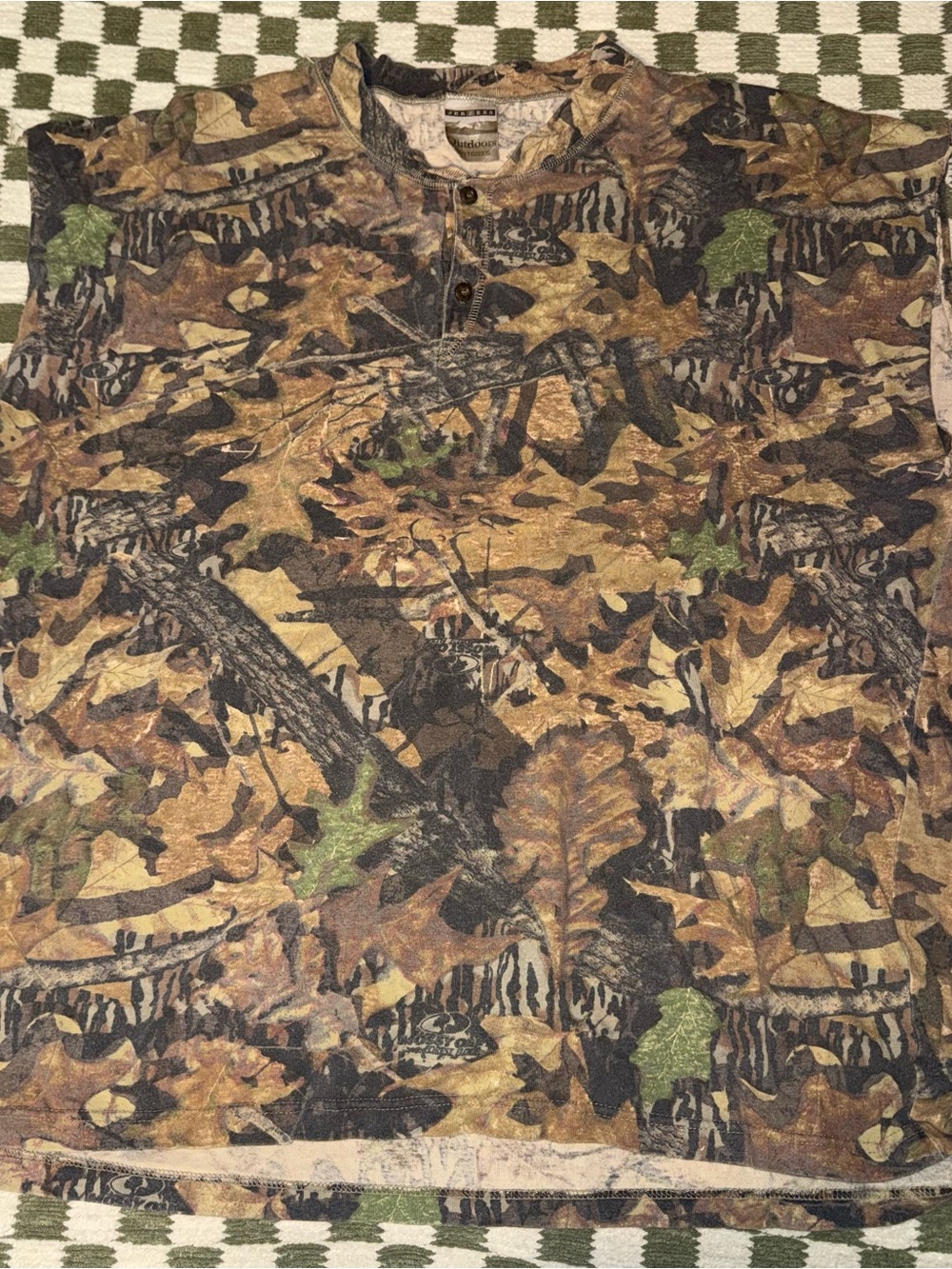Mossy Oak Short Sleeve Camo Henley in Brown Green Black